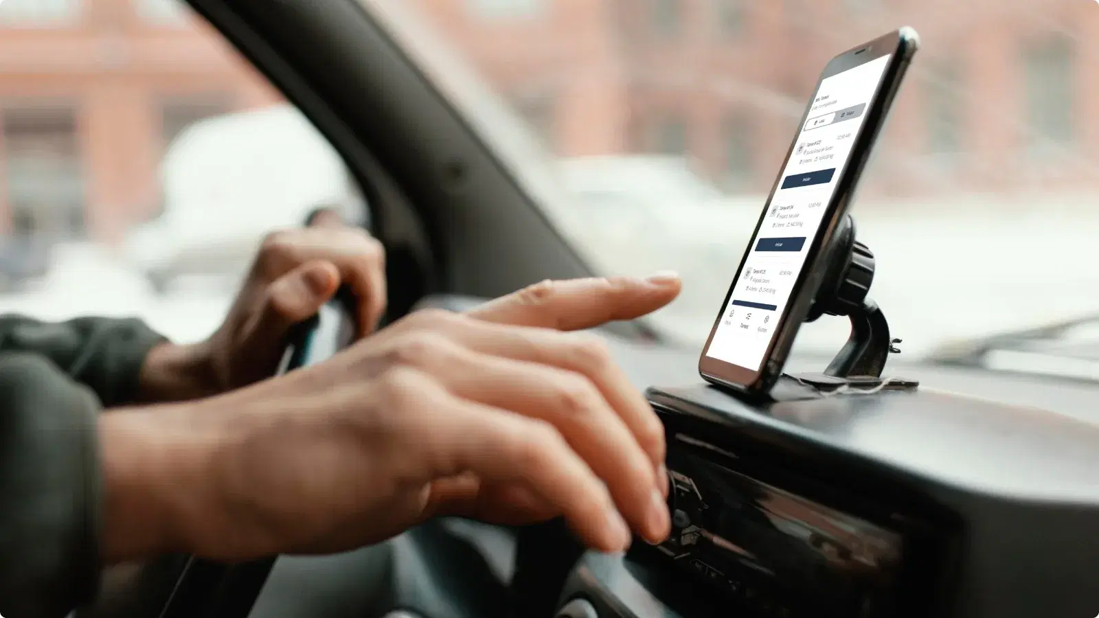 Conductor usando la app SmartFleet